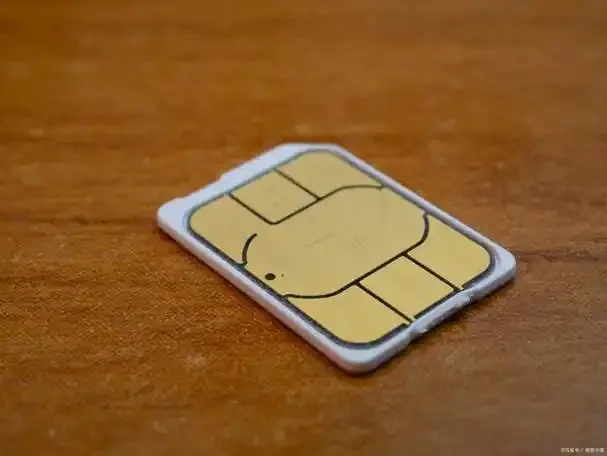 深入解析什么是手机卡：从SIM卡到eSIM的技术演变与日常应用指南