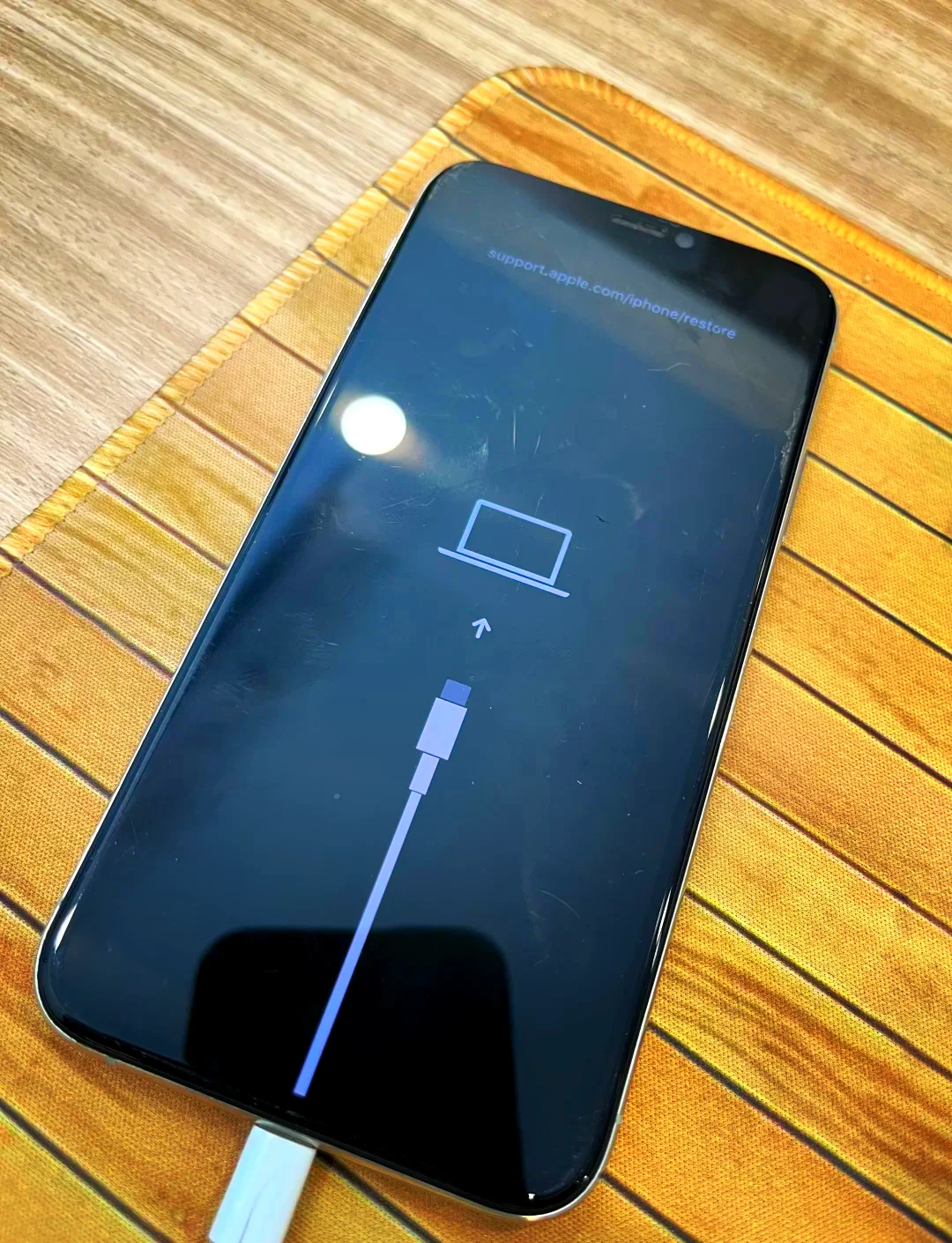 黑苹果重启手机卡问题排查与解决方案，一七九九网络技术团队分享实战经验