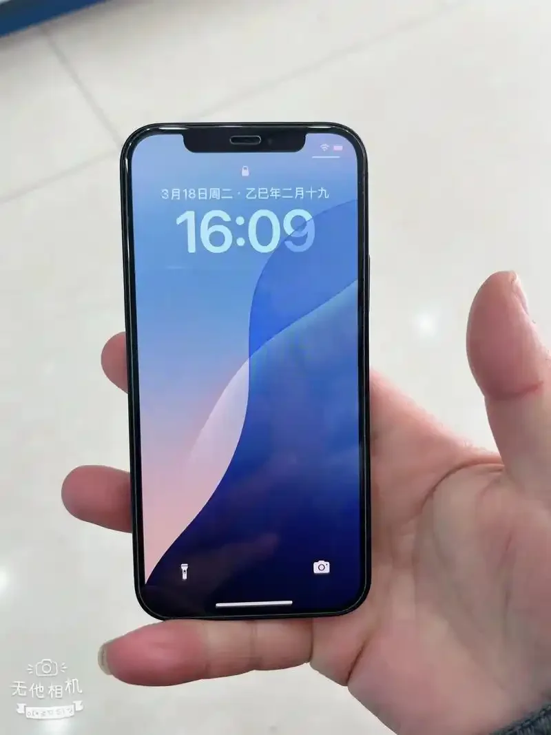 苹果12手机SIM卡安装指南：如何正确区分SIM1和SIM2卡槽位置