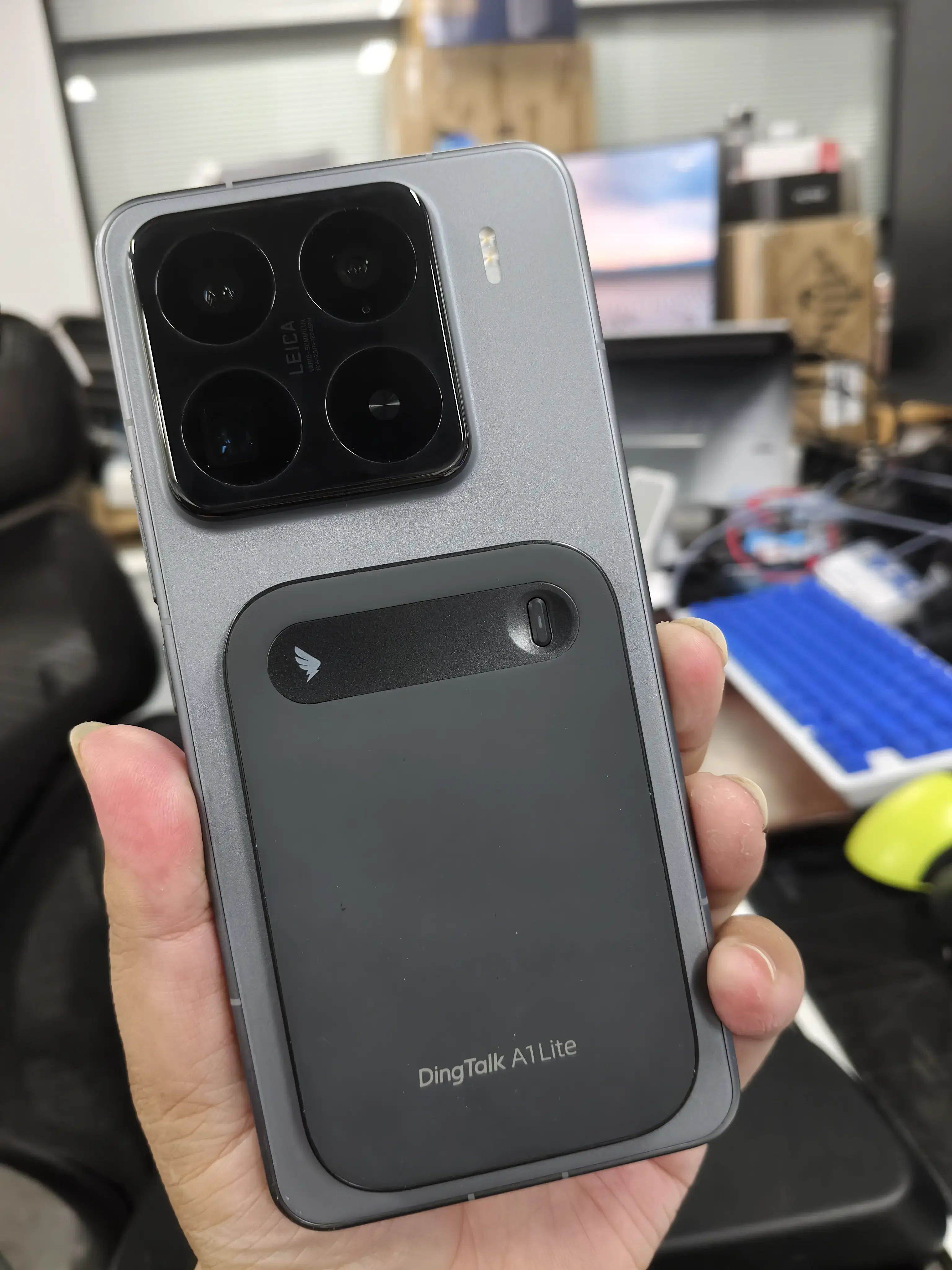 499元新式便携手机卡：轻松实现双卡双待的智能通信解决方案