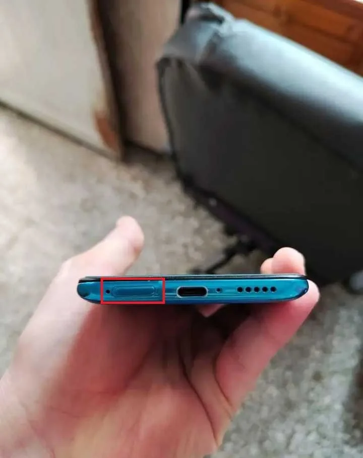 用钢丝球清理手机卡槽的严重后果及正确清洁方法指南